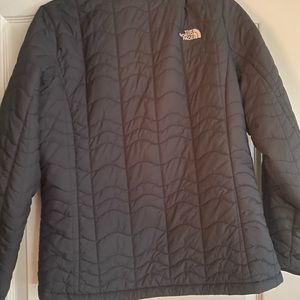 Women’s north face puffer jacket size L